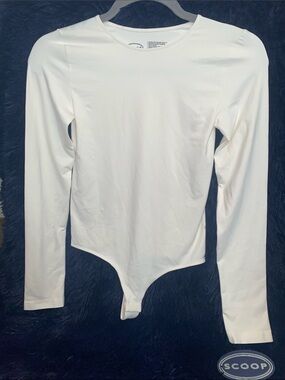 White Long-Sleeve Bodysuit - Scoop